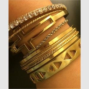 Gold bangles ✨