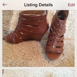 💟Reduced💟wedge sandals