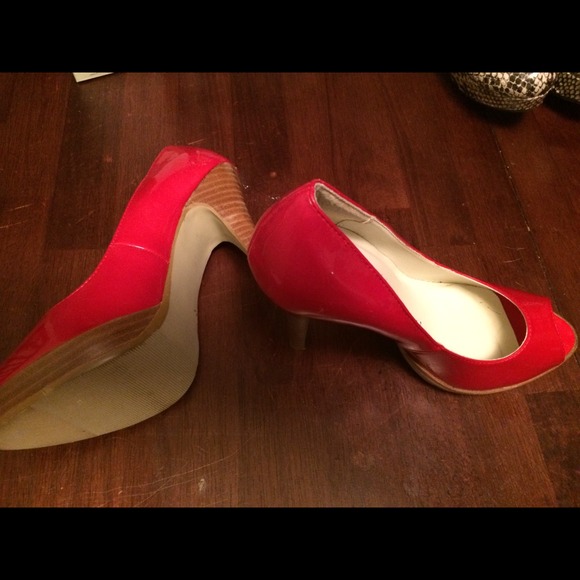 Red Heels - Picture 2 of 3