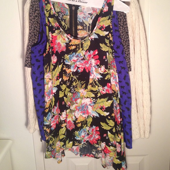 Floral racer back tank top