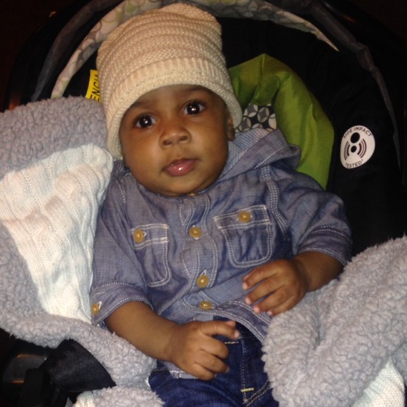 GAP jean shirt and cream Hat