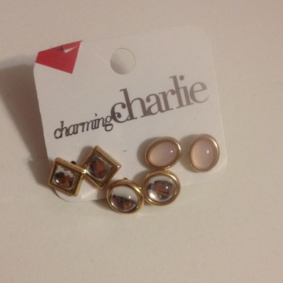 Charming Charlie earrings - Picture 1 of 1