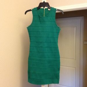 Green body-con dress
