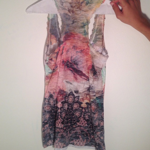 Multi Color Tank top - Picture 2 of 4