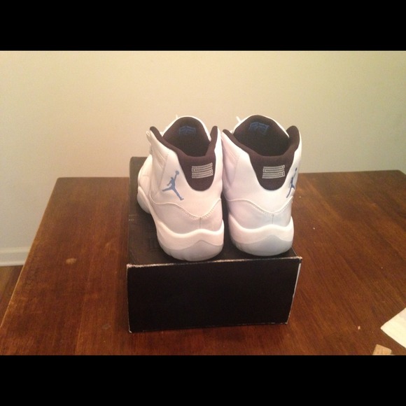 Retro 11s Columbia/ legend blues - Picture 2 of 4