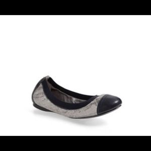 💯 authentic tory burch flats