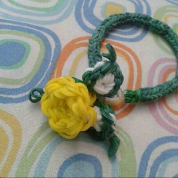 Rainbow loom flower bracelet