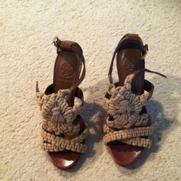 Tory burch sandals