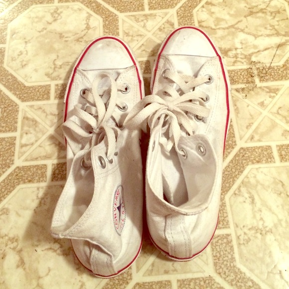*SOLD*White High Top Converse - Picture 1 of 3
