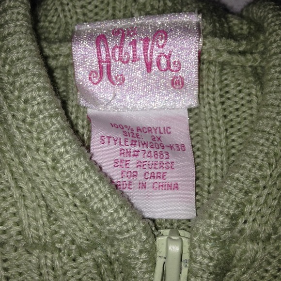 Light mint green sweater! - Picture 4 of 4