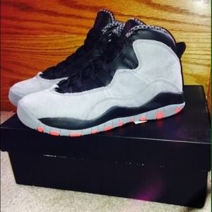 Jordan Retro 10s Size 7