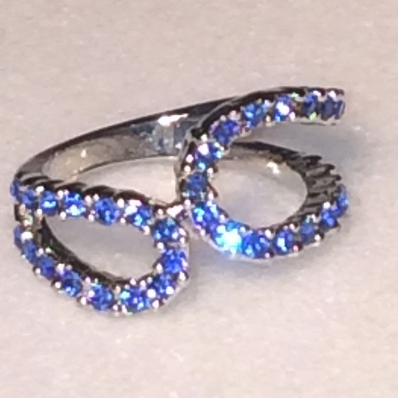 Curvy Blue Rhinestone Ring - Picture 2 of 4