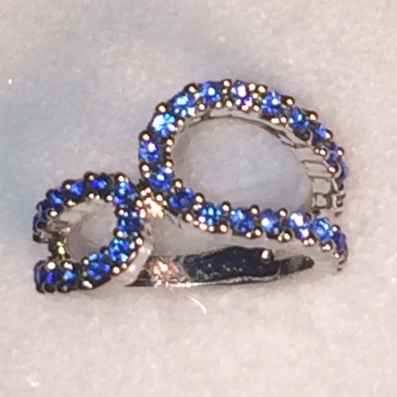 Curvy Blue Rhinestone Ring - Picture 3 of 4
