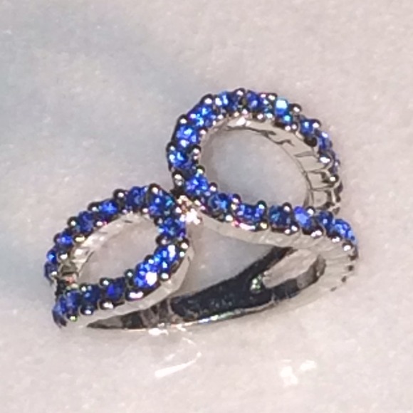 Curvy Blue Rhinestone Ring - Picture 4 of 4