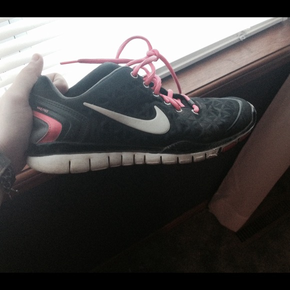 Nike Shoes - Nike Free Run Womens REDUCED!