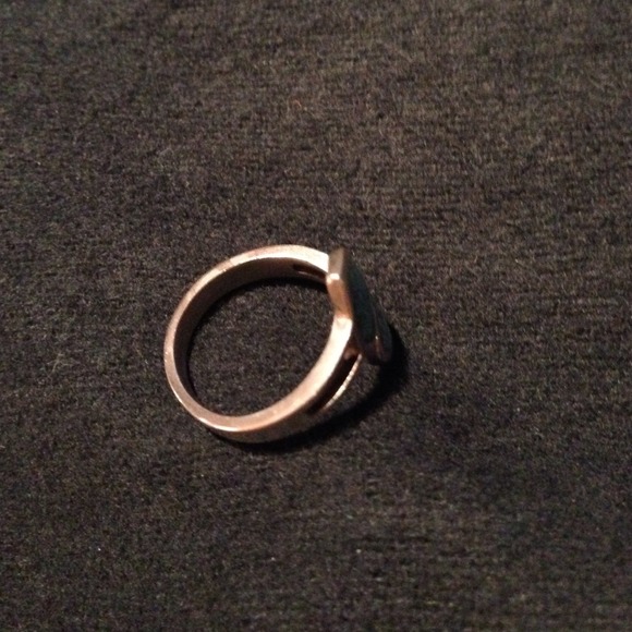 .925 sterling CRUSHED TURQUOISE HEART RING SZ 5.75 - Picture 3 of 3