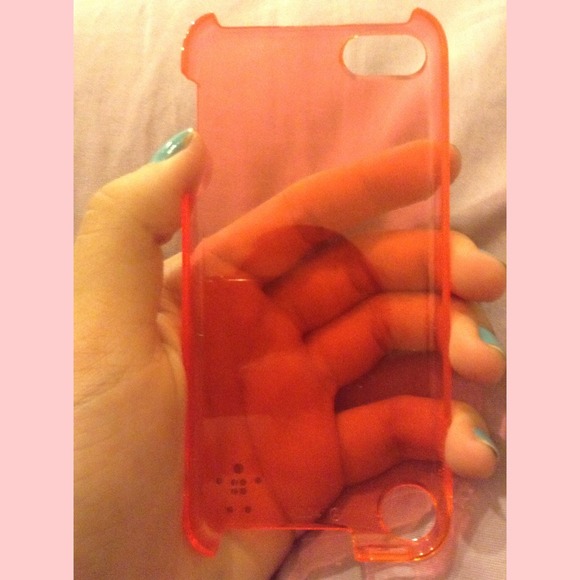 Pink iPod 5 case. - Picture 2 of 2