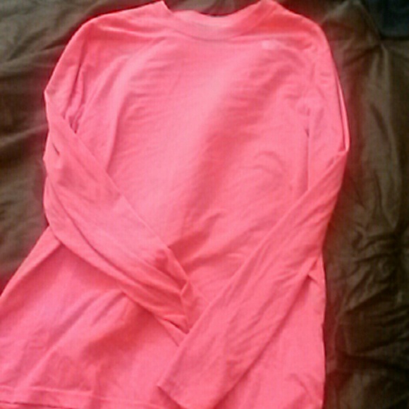 Nike dry fit shirt. WEEKEND SALE