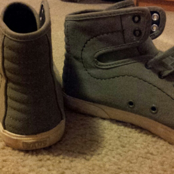 Vans - Picture 2 of 3