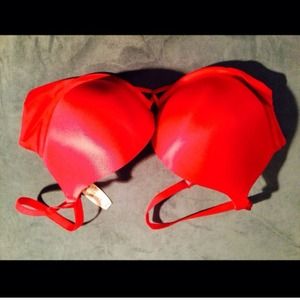 Victorias Secret Plunge 34D, Red