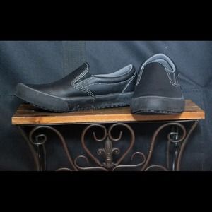 Work Shoes For Those That Stand A Lot