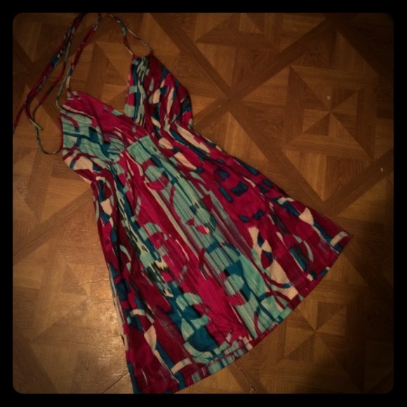 🎉Groovy halter top🎉