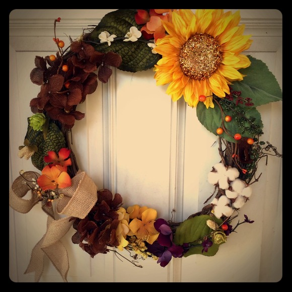 Handmade 18" Grapevine and Burlap Wreath customize