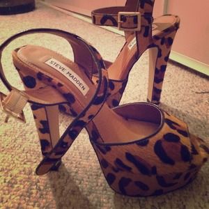 🔴price reduction🔴 Steve Madden Leopard Heels