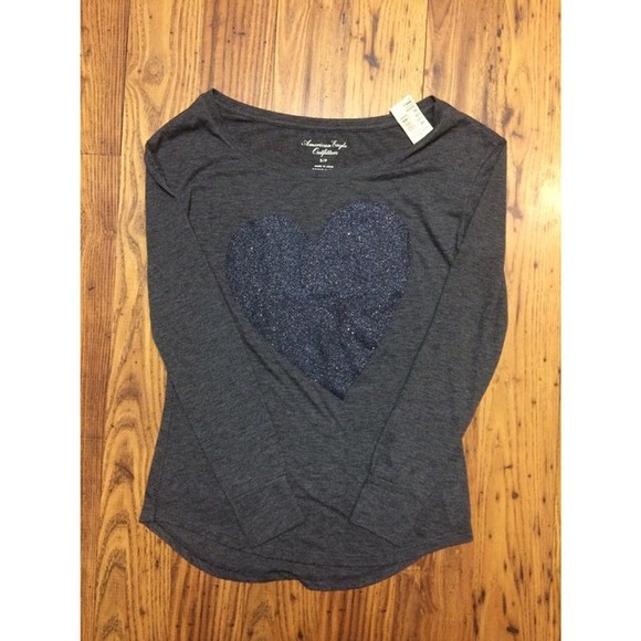 Woman's long sleeve