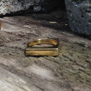 The Petite Flat Top Ring