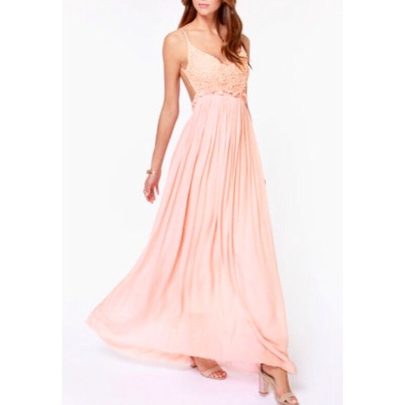 🔥 Pink Crochet Maxi Dress 🔥