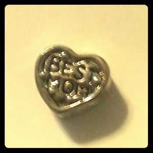 Pandora LIKE  Best Mom Heart Charm