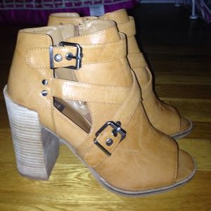 Dolce vita heels NWOT