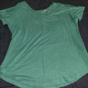 Light blue T-shirt with open sleeves