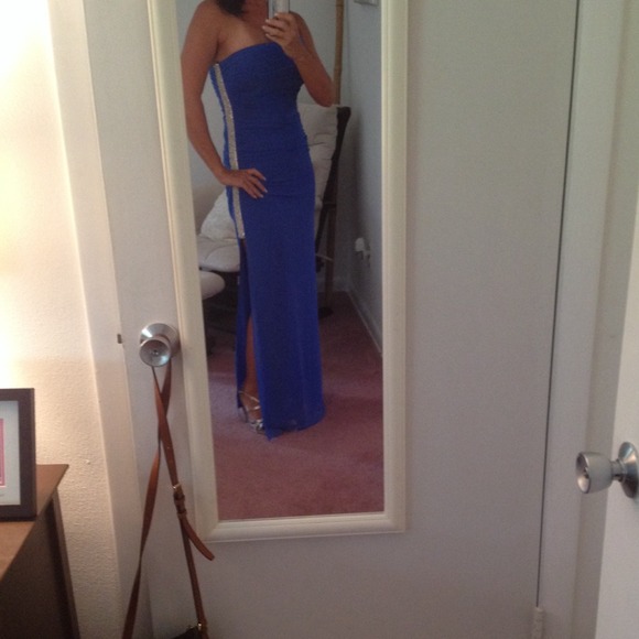 Long electric blue gown size medium