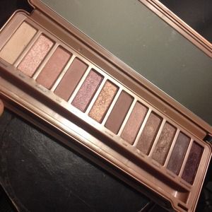 Naked 3 palette
