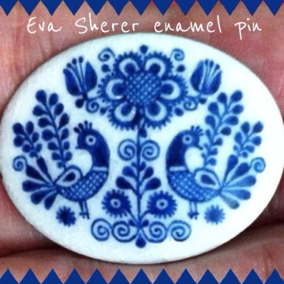 🎉Host Pick!🎉Vintage Eva Sherer Enamel Pin - Picture 4 of 4