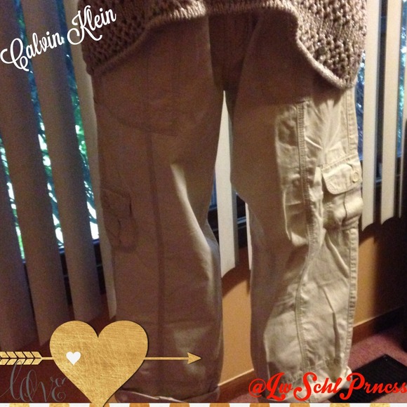 🎉HP🎉 Calvin Klein Jeans Khaki pants