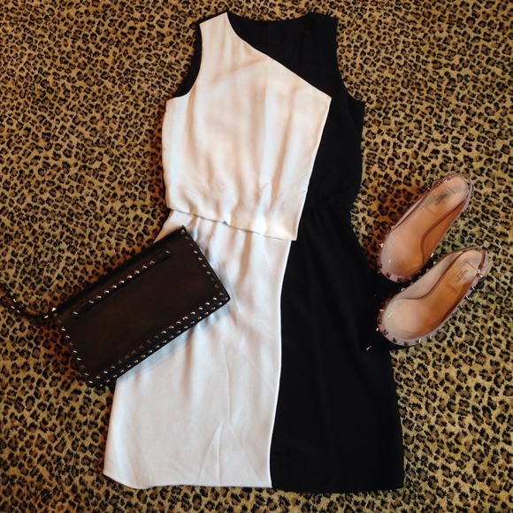 Dresses & Skirts - Trend Alert: Black and White!