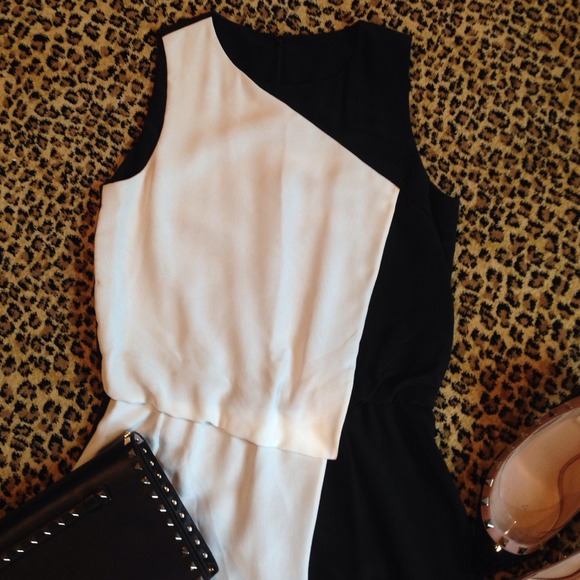 Trend Alert: Black and White! - Picture 2 of 3