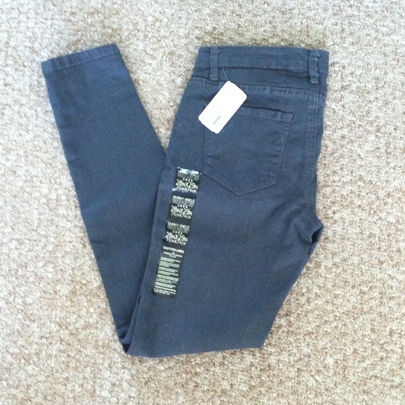 Forever 21 grey jeans ❌SOLD❌