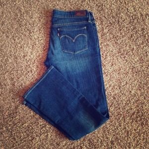 Levi's slight curve skinny boot size 30