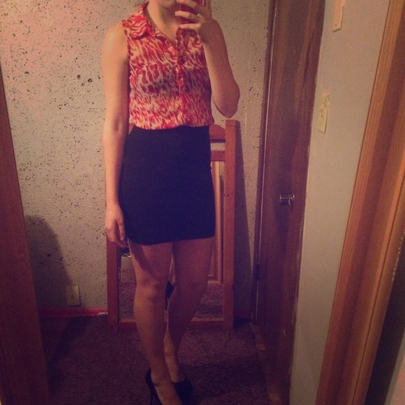 Wet Seal Button Tank Top Size M