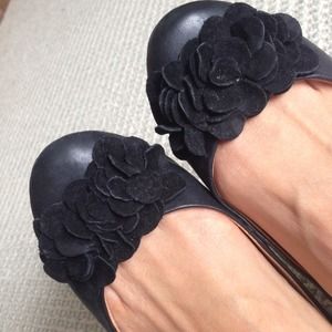 Kenneth Cole Reaction Flats