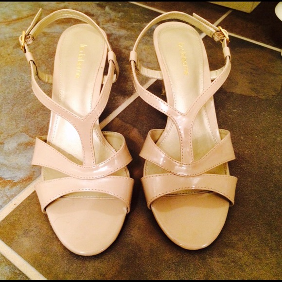 Taupe heels - Picture 1 of 3