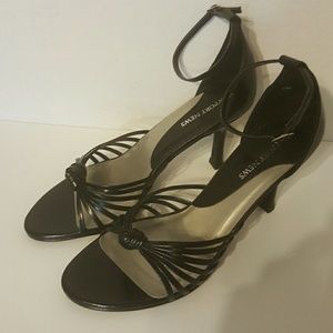 Knot Detail Strappy Sandals.