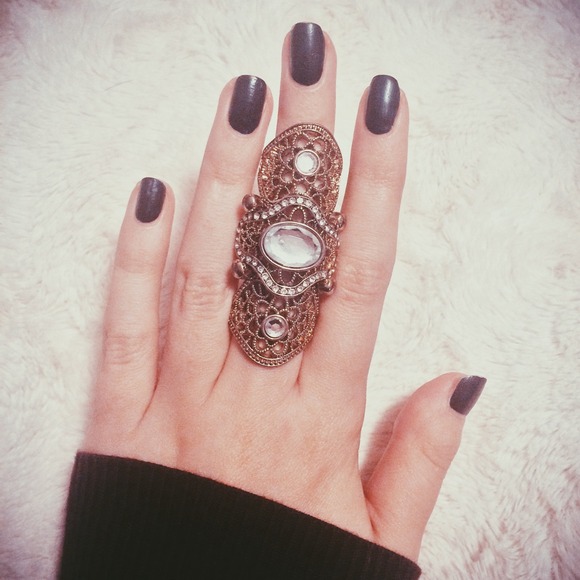 ⚡️FLASH SALE⚡️Antique Gold Knuckle Ring 👊💥
