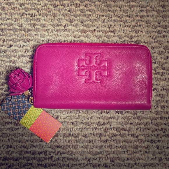 Tory Burch Thea Zip Continental Wallet