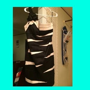 Black and white short dress