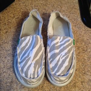 SOLD!! Women's Sanuk I'm Game Sidewalk Surfer